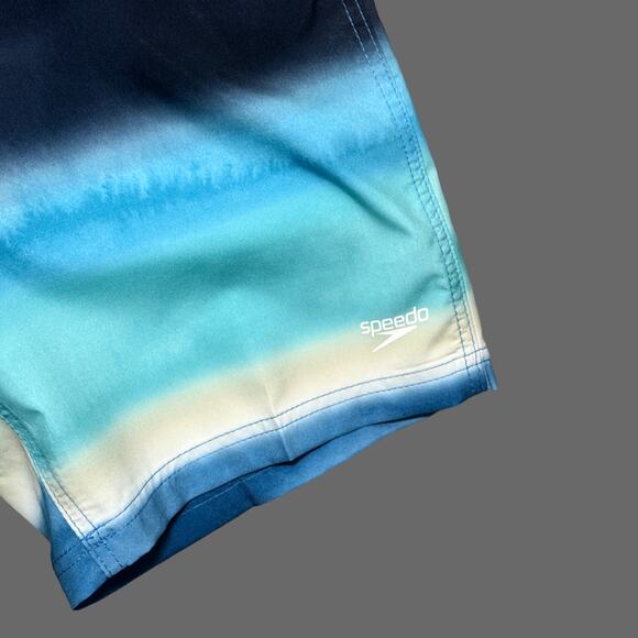 Speedo Bondi Boardshort 20" Men's Size Small NWT Multicolor Blue UPF 50+ - Picture 2 of 9